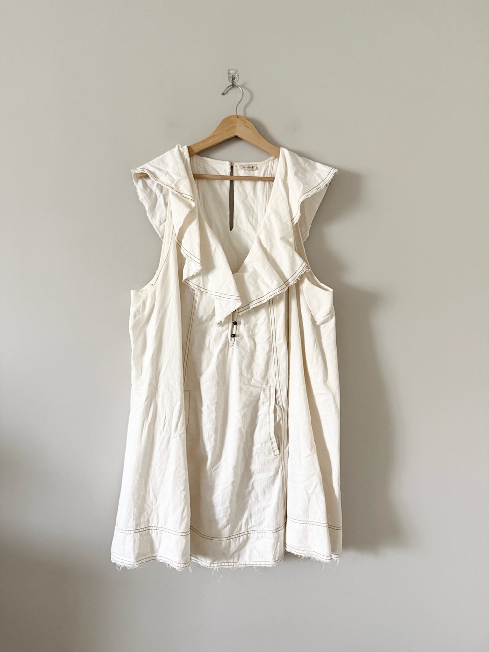 Pilcro Anthropologie Ruffle V-Neck Cotton Shift Dress in Cream Size 2X - Picture 2 of 7